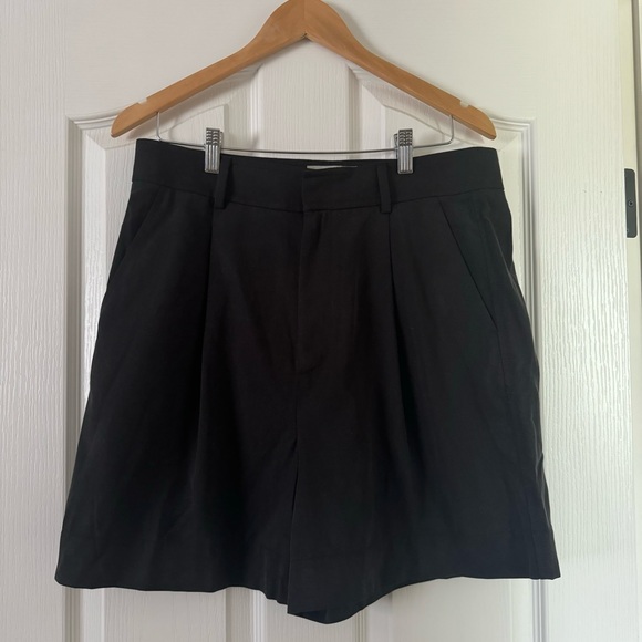 NWT The TENCEL™ Way-High® Drape Short in black size 12 - Picture 7 of 12